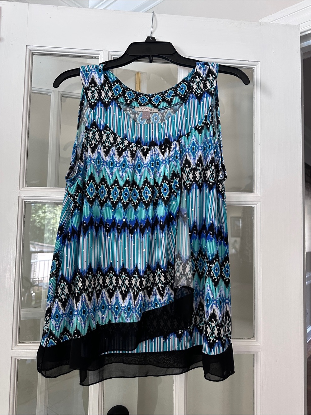 Roz & Ali Blue, Aqua & Black Patterned Sleeveless Camisole